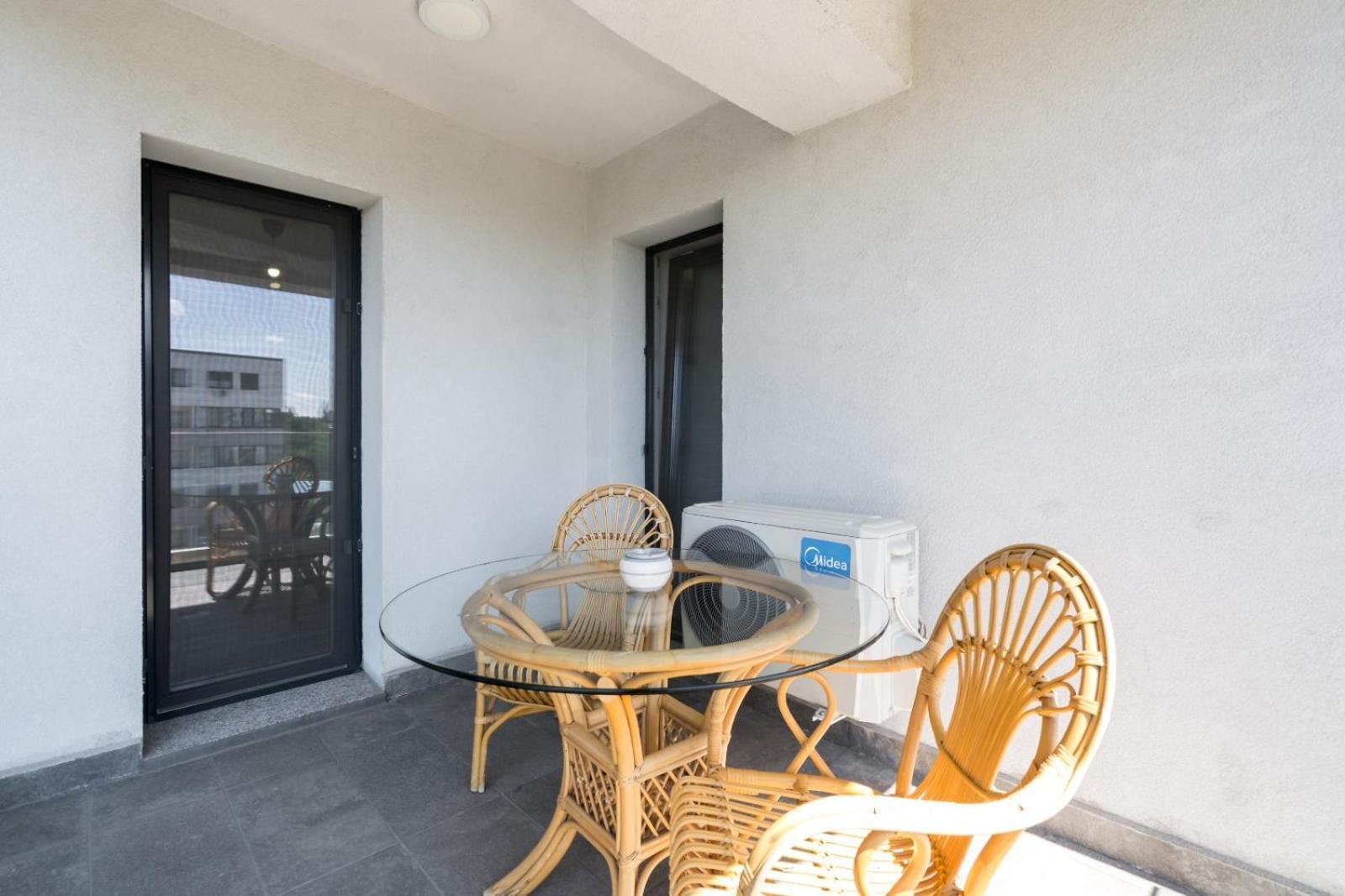 Apartment A Away - Politehnica Park
