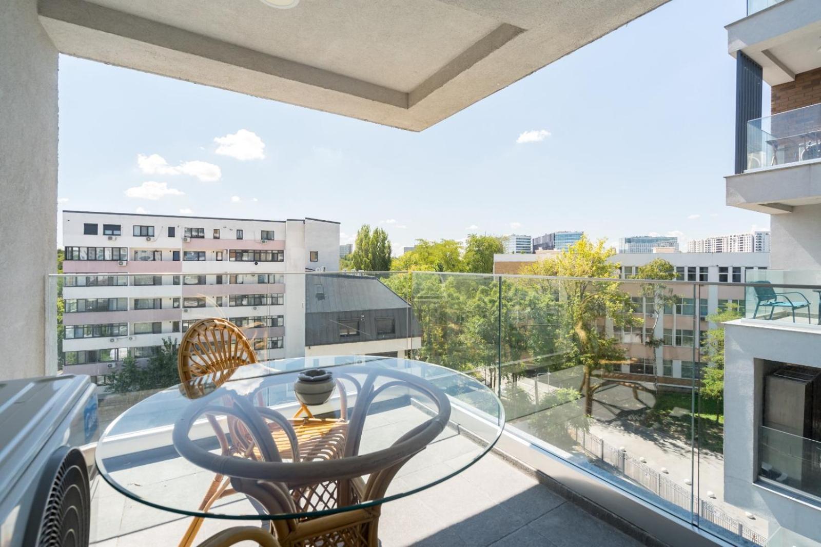 Apartment A Away - Politehnica Park Bucharest
